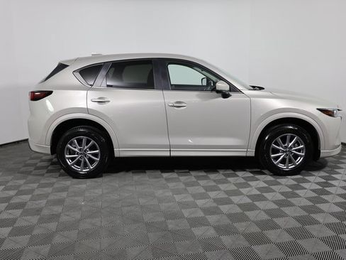 Used 2024 MAZDA CX-5 AWD 2.5 S w/ Select Package image 4