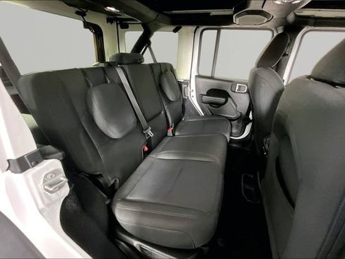 Used 2023 Jeep Wrangler Unlimited w/ Sun & Screen Package AWD/4WD image 24