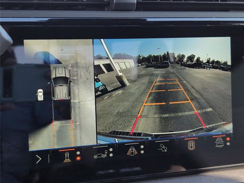 New 2026 GMC Sierra 2500 AT4 w/ AT4 Premium Plus Package image 11