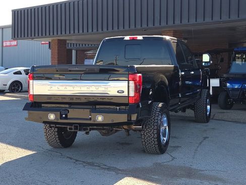 Used 2017 Ford F350 Platinum w/ FX4 Off-Road Package image 8