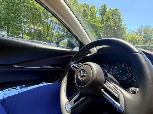 Used 2022 MAZDA CX-30 AWD 2.5 S w/ Premium Package image 26