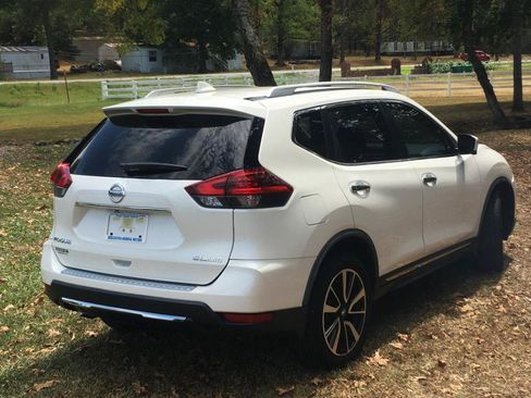 Used 2018 Nissan Rogue SL w/ Premium Package AWD/4WD image 5