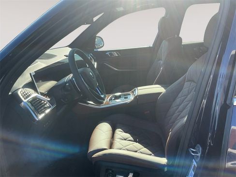 New 2026 BMW X5 xDrive40i w/ Climate Comfort Package image 9