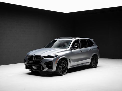 Used 2025 BMW X5 M Competition w/ Executive Package AWD/4WD image 4