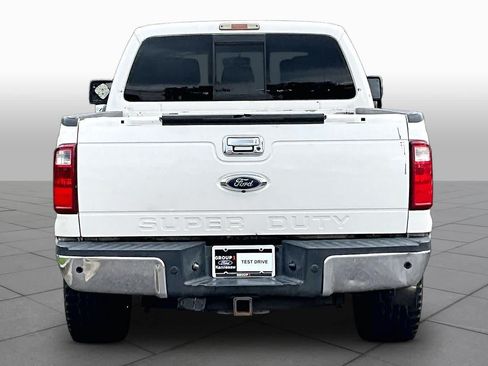 Used 2014 Ford F250 Lariat w/ Lariat Interior Package AWD/4WD image 4