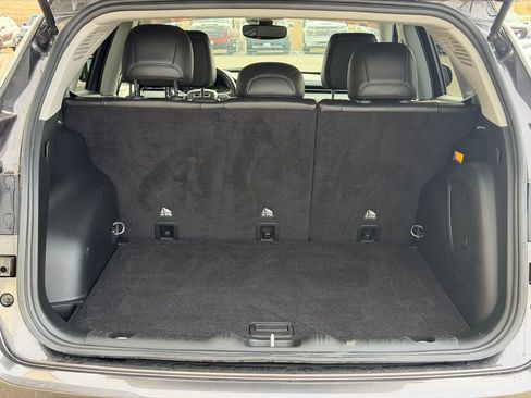 Used 2022 Jeep Compass Limited w/ Sun and Sound Group image 9