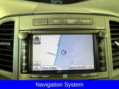 Used 2012 Toyota Venza Limited w/ Tow Pkg AWD/4WD image 9