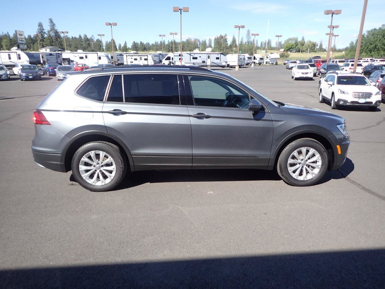 Used 2019 Volkswagen Tiguan S w/ 3rd Row Seat Package AWD/4WD image 6