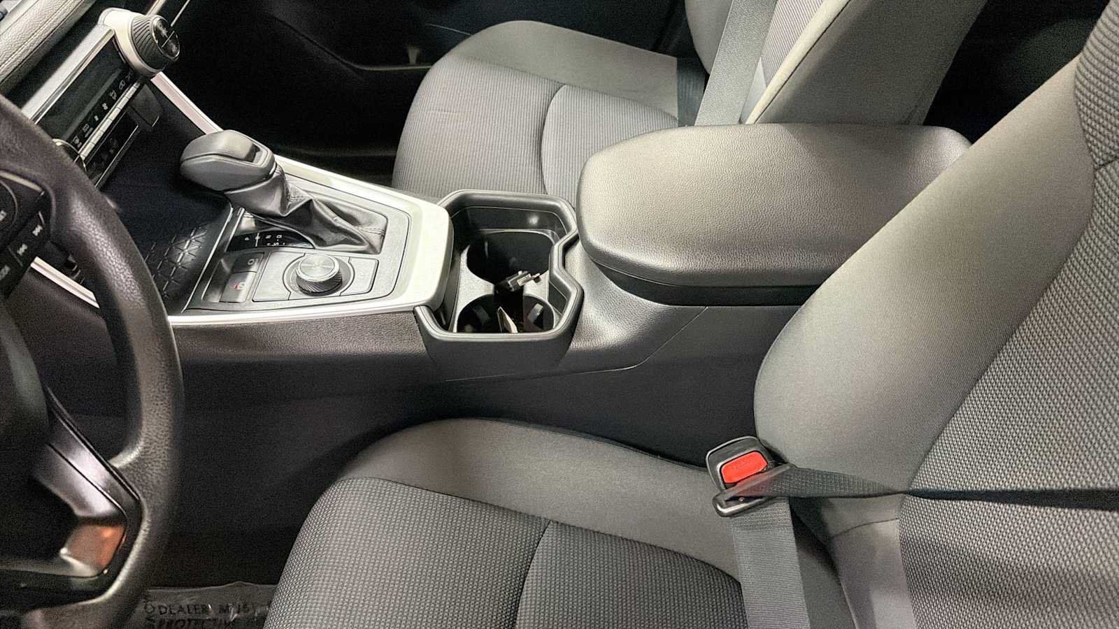 Certified 2021 Toyota RAV4 LE AWD/4WD image 22