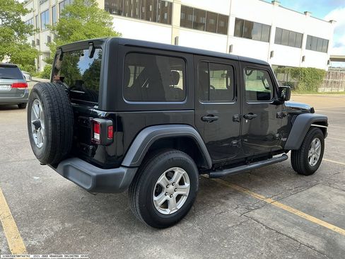 Used 2021 Jeep Wrangler Unlimited Sport AWD/4WD image 6