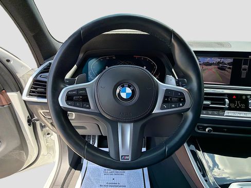 Used 2023 BMW X5 sDrive40i w/ M Sport Package RWD image 39