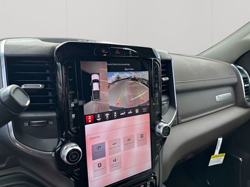 New 2026 RAM 2500 Laramie w/ Towing Technology Group AWD/4WD image 44