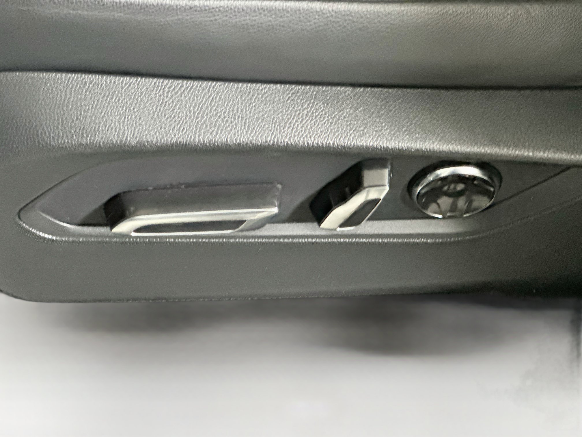 Used 2023 Acura MDX FWD image 13