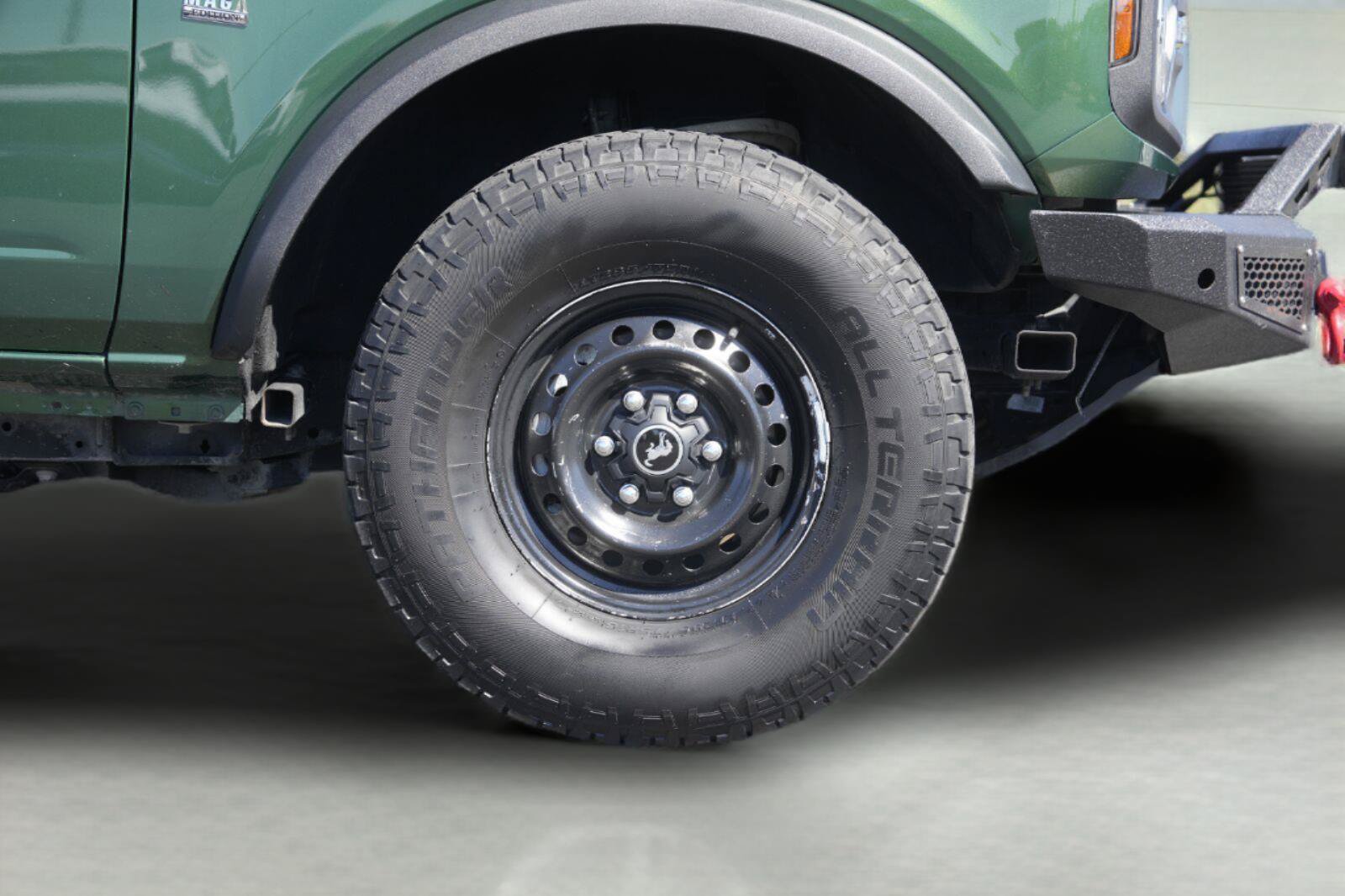 Used 2022 Ford Bronco 2-Door AWD/4WD image 4