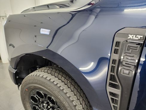 Used 2025 Ford F250 XLT w/ Black Appearance Package image 34