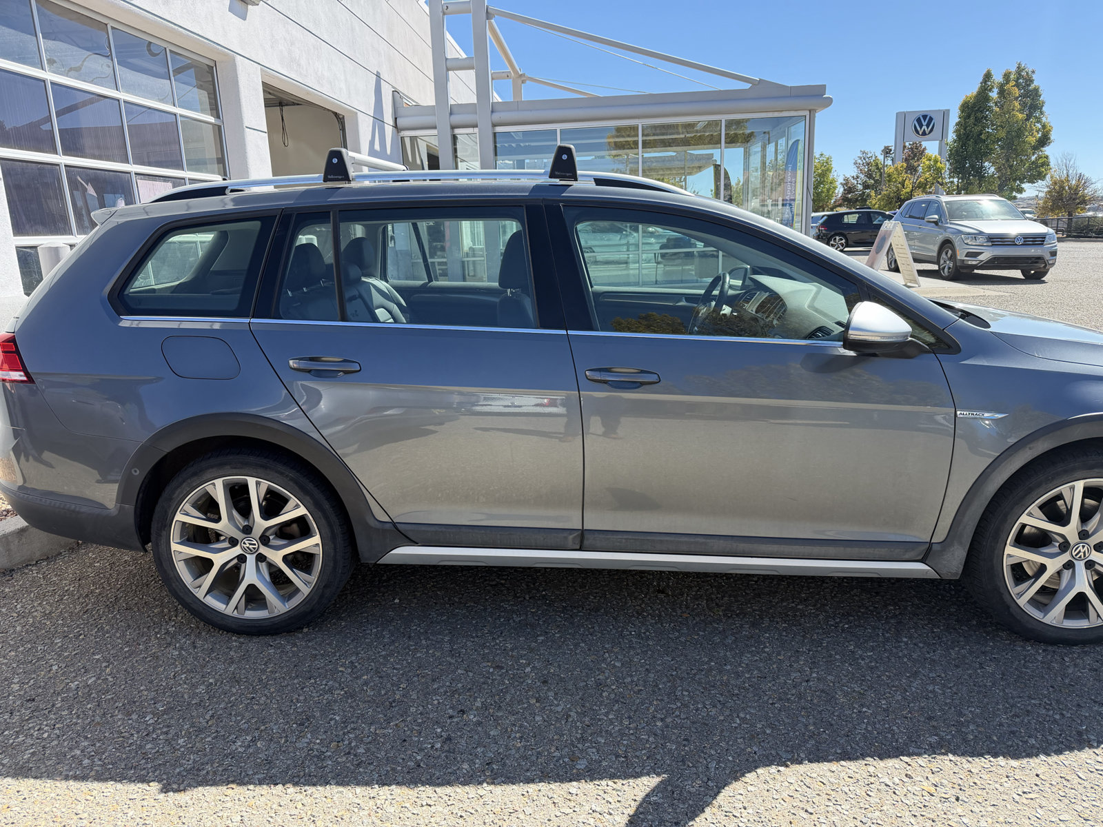 Used 2018 Volkswagen Golf Alltrack SEL AWD/4WD image 8