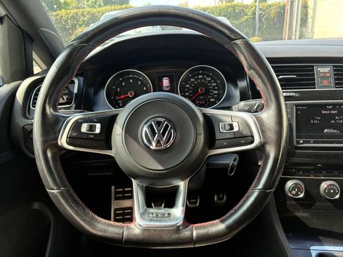 Used 2017 Volkswagen GTI S FWD image 39