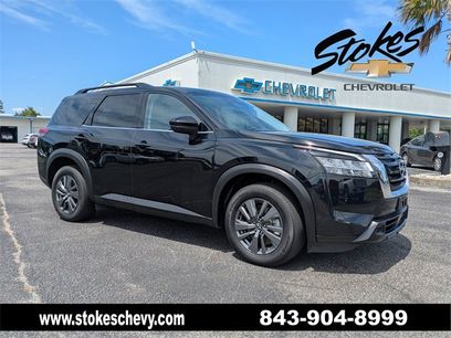 Used 2022 Nissan Pathfinder SV