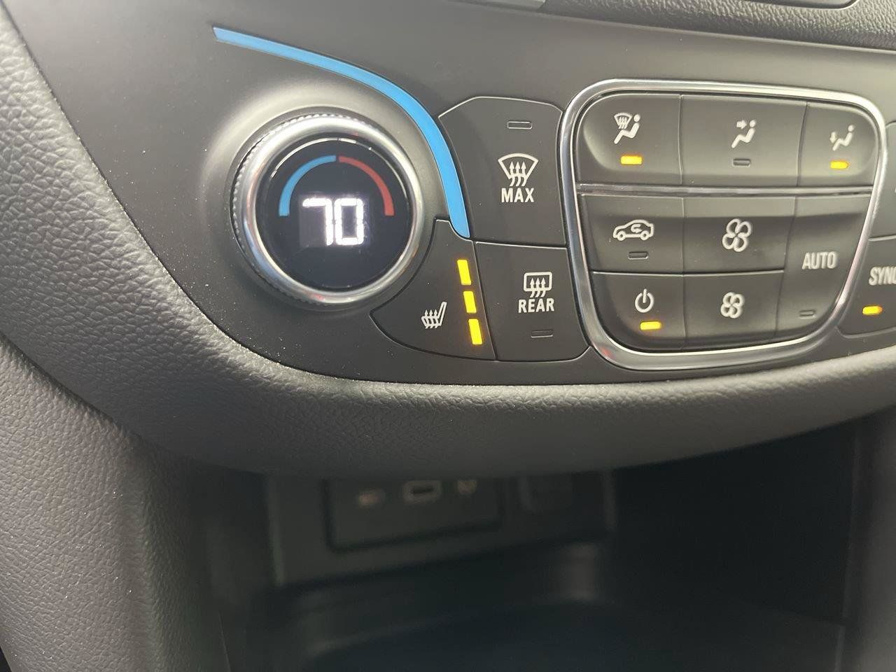 Certified 2021 Chevrolet Equinox LT FWD image 22