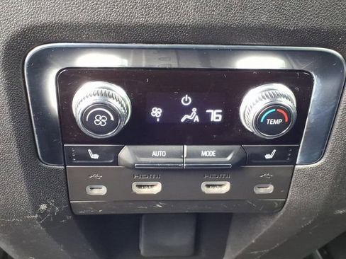 Used 2021 GMC Yukon Denali w/ Denali Ultimate Package AWD/4WD image 43