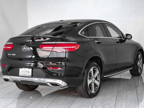 Used 2017 Mercedes-Benz GLC 300 4MATIC Coupe image 6
