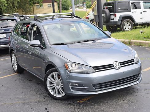 Used 2015 Volkswagen Golf TDI SE FWD image 7