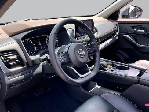 Certified 2022 Nissan Rogue SL FWD image 18