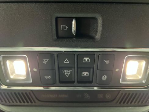 Used 2024 Ford F150 Lariat image 17