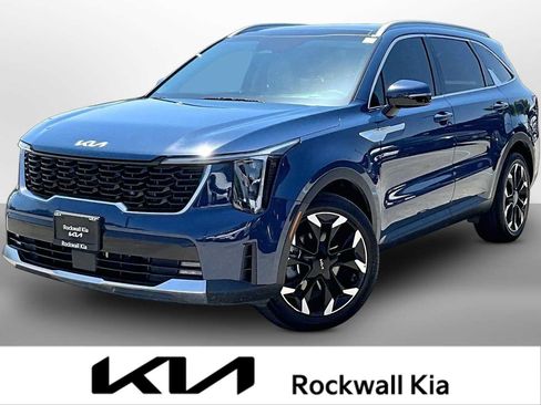Certified 2025 Kia Sorento EX w/ Panoramic Sunroof Package FWD image 1