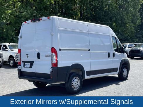 Used 2025 RAM ProMaster 2500 w/ Convenience Group FWD image 8