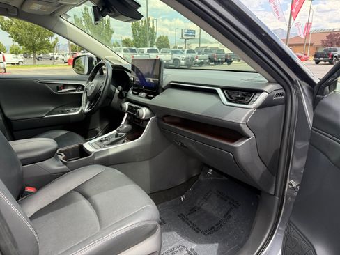 Used 2023 Toyota RAV4 Limited AWD/4WD image 29