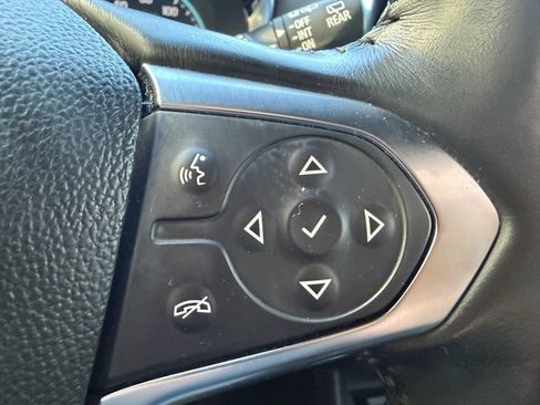 Certified 2022 Chevrolet Traverse LT image 24