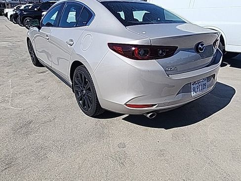 Used 2024 MAZDA MAZDA3 Sedan w/ Select Sport Package FWD image 4