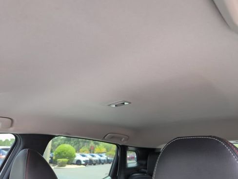 Certified 2025 Nissan Kicks SR FWD image 31