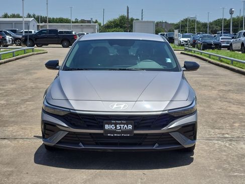 Used 2026 Hyundai Elantra Sport FWD image 11