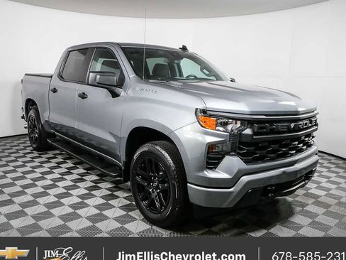 Certified 2025 Chevrolet Silverado 1500 Custom image 1