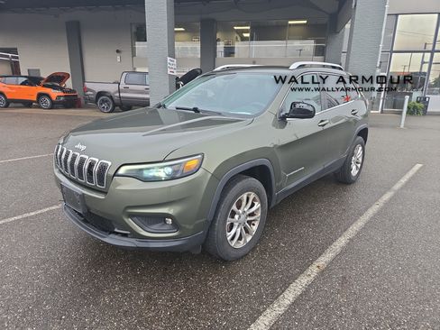 Used 2019 Jeep Cherokee Latitude w/ Popular Appearance Group AWD/4WD image 1