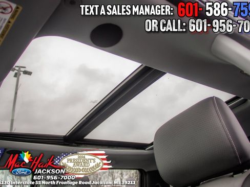 New 2026 Ford F250 Lariat w/ Black Appearance Package image 44