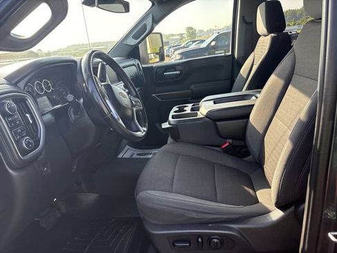 Used 2021 Chevrolet Silverado 1500 LT AWD/4WD image 7