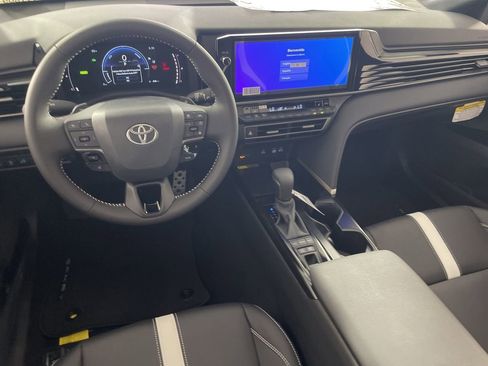 New 2026 Toyota Camry SE image 21