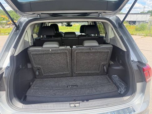 Used 2023 Volkswagen Tiguan SE FWD image 16