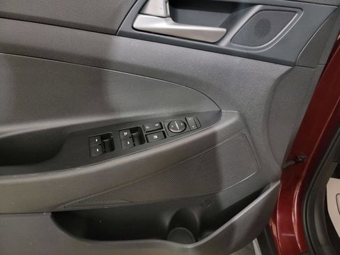 Used 2020 Hyundai Tucson Value FWD image 12