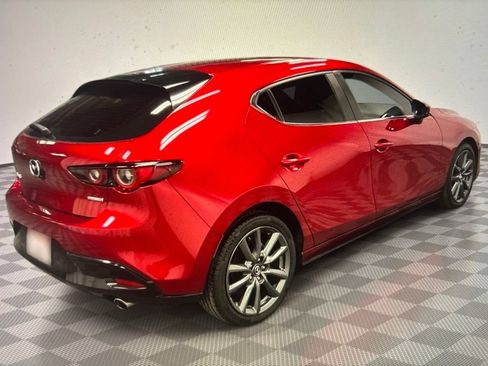 Used 2023 MAZDA MAZDA3 s FWD image 2