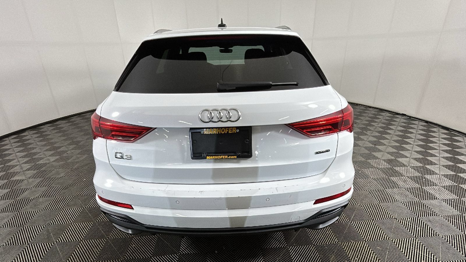 Used 2025 Audi Q3 2.0T Premium AWD/4WD image 3
