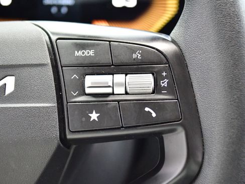 Used 2025 Kia K4 FWD image 21