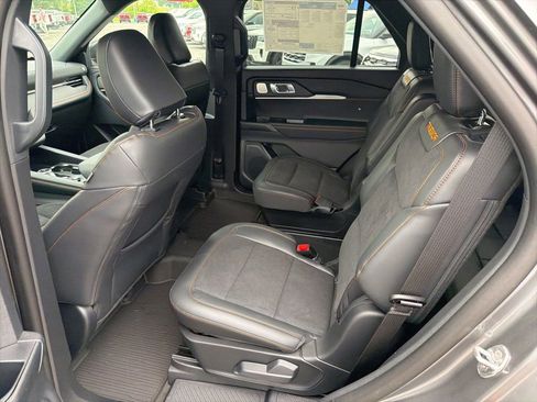 New 2026 Ford Explorer Tremor AWD/4WD image 17