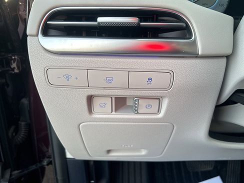 Used 2024 Hyundai Palisade Calligraphy image 12