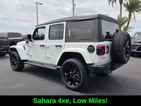 Used 2022 Jeep Wrangler Unlimited Sahara w/ Safety Group AWD/4WD image 5