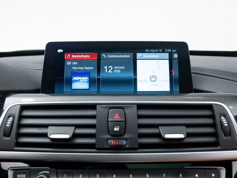 Used 2019 BMW 330i Gran Turismo xDrive image 22