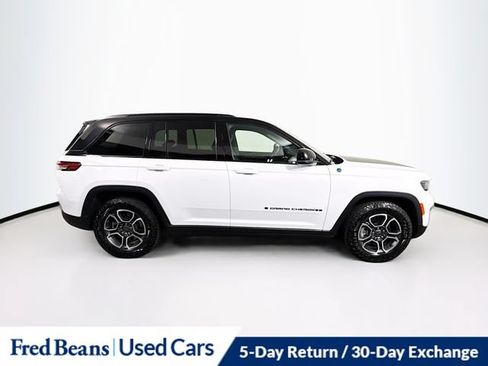 Used 2024 Jeep Grand Cherokee Trailhawk AWD/4WD image 11